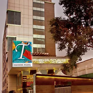 Hotel Treehouse Queens Pearl, Gurgaon